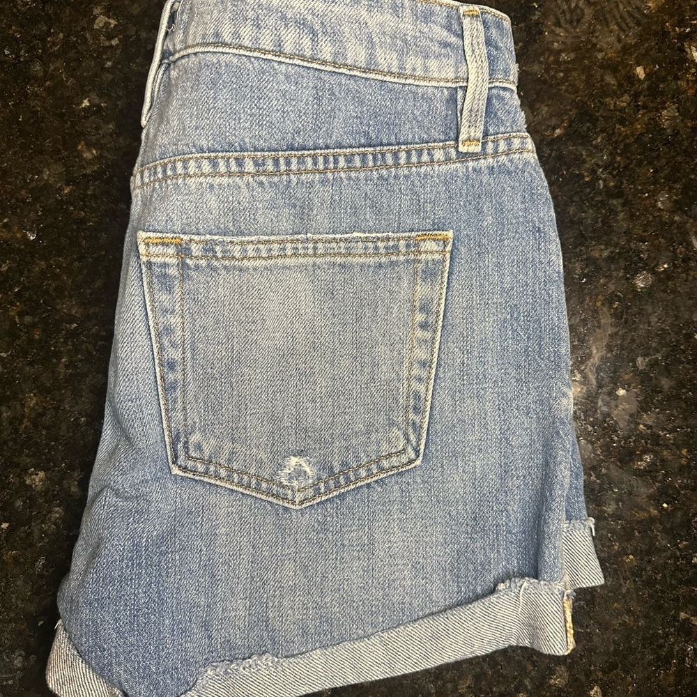 FRAME Le Grand Garçon Light Washed Blue Jean Shorts Size 25 - Picture 3 of 5
